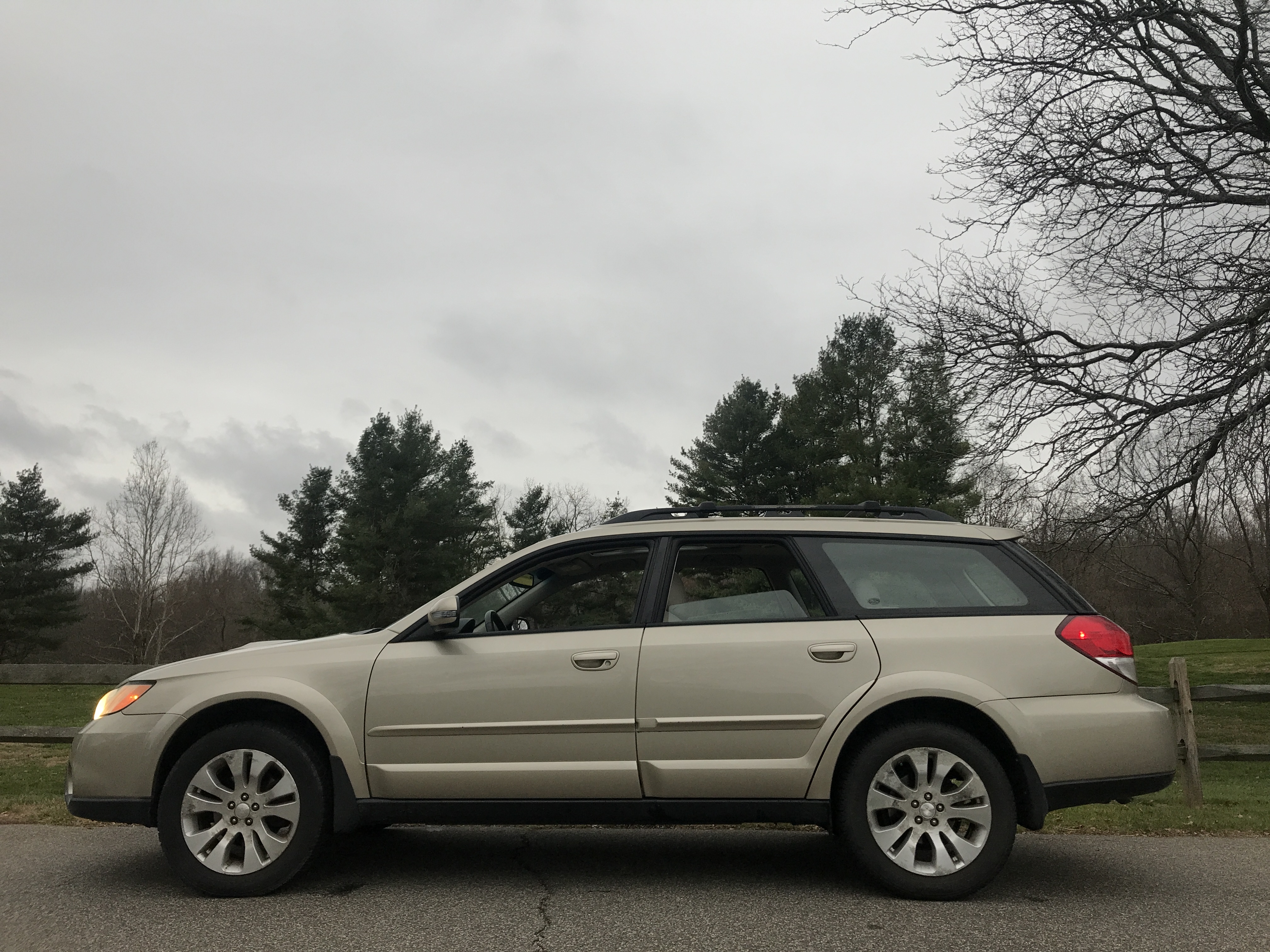 2008 Subaru Outback 2.5XT Limited, EJ255 turbo boxer, full-time symmetrical AWD, 5-speed manual One Owner 71K low mileage — photo 76